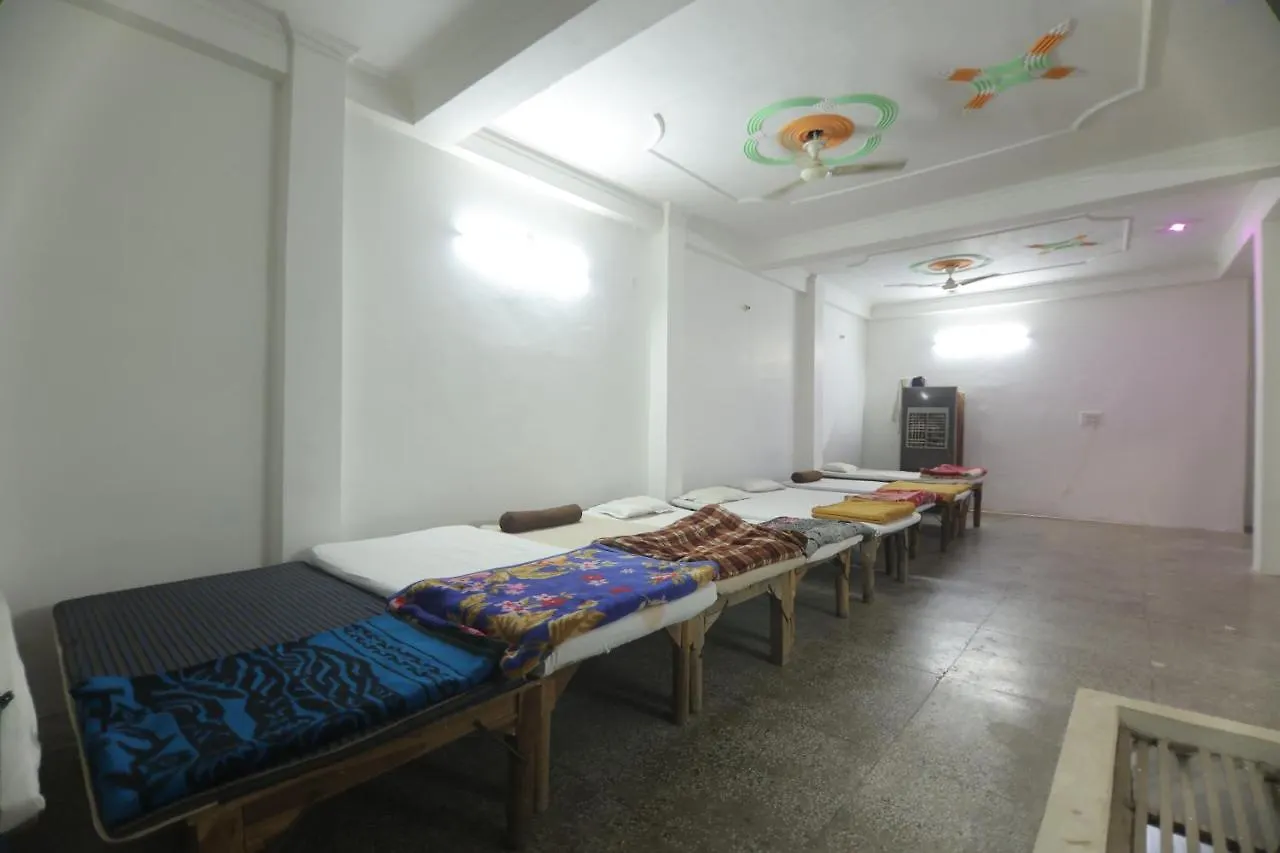 Taj Angel Homestay & Dormitories Tajganj