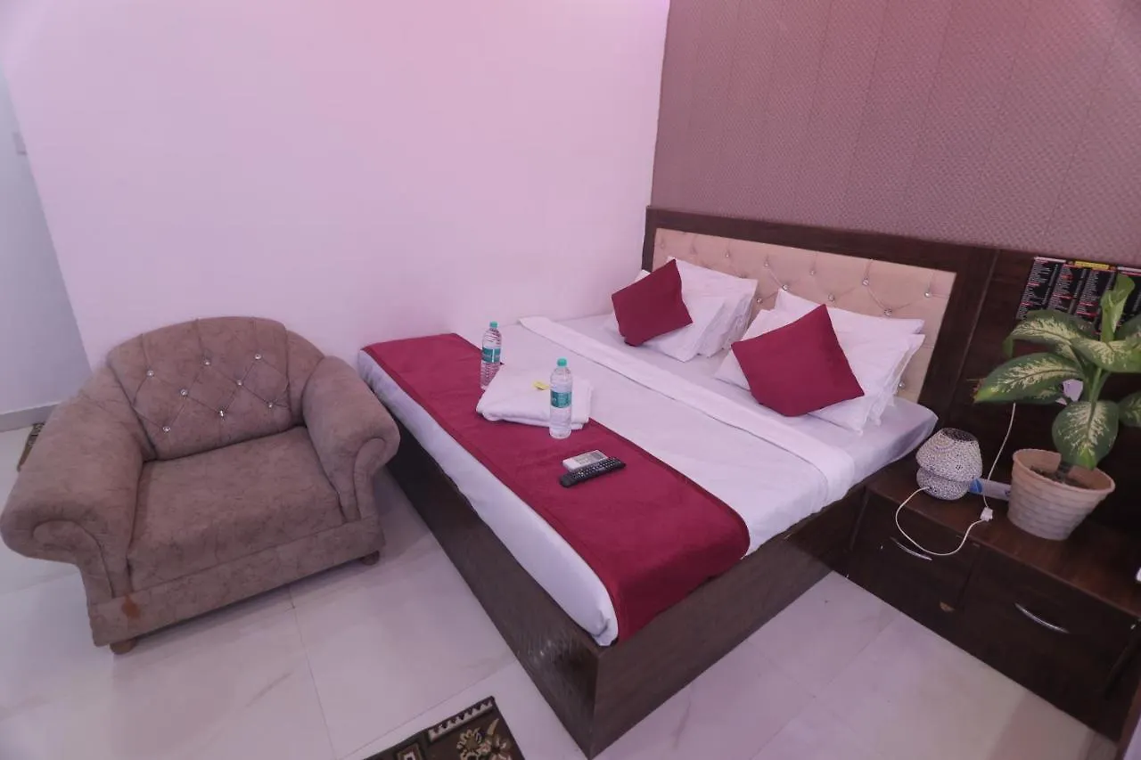Taj Angel Homestay & Dormitories Tajganj