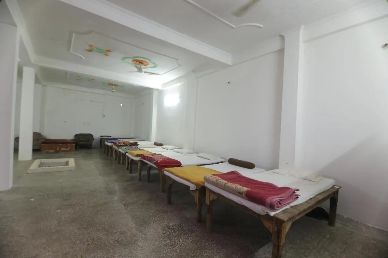 Taj Angel Homestay & Dormitories Tajganj 0*,  India