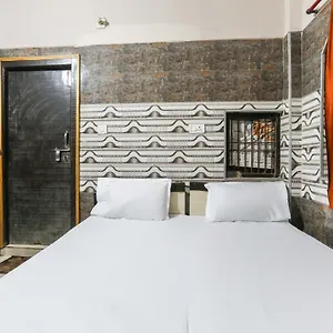 3* Hotel Spot On 61915 Rajdeep Paying