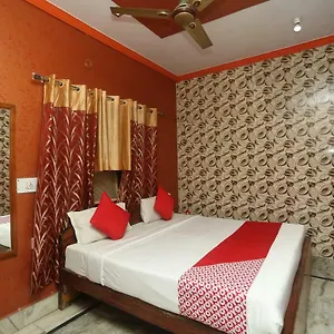 3* Hotel Oyo 18641 Rashmi